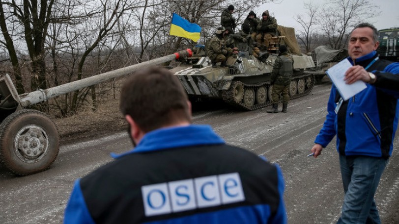 موسكو تطالب كييف بالتوقف عن عرقلة عمل المراقبين الدوليين بشرق أوكرانيا