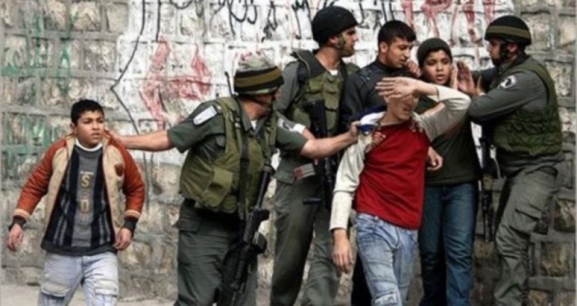 الإحتلال &quot;الإسرائيلي&quot; يعتقل ألف طفل فلسطيني العام الماضي ويقدم عدد منهم للمحاكمة