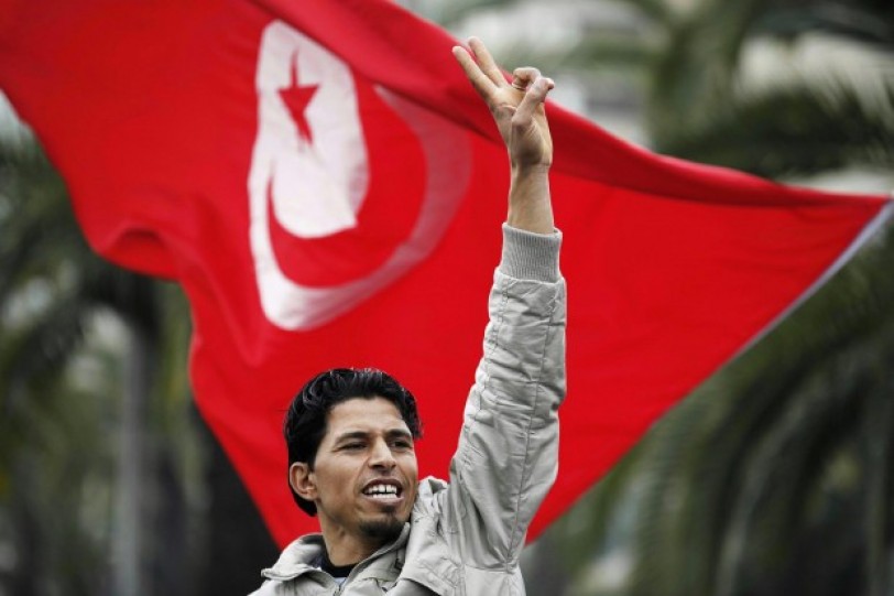 التونسيون بالخارج يدلون بأصواتهم في جولة ثانية وحاسمة لسباق الرئاسة