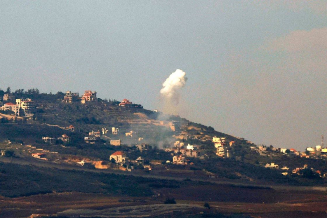 لبنان: المقاومة تستهدف قاعدة ميرون وتدمر تجهيزاتها