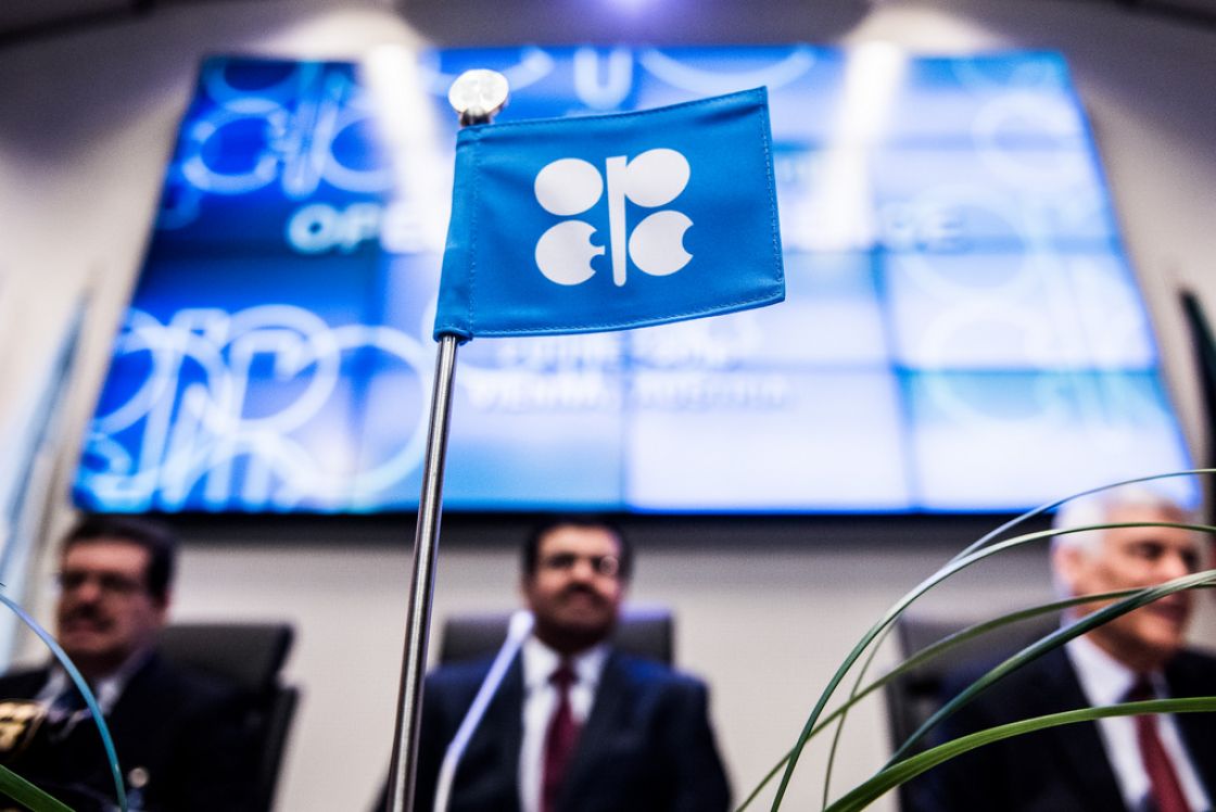 الأمريكيون يريدون (NO OPEC) وأوبك تهدد بانهيار سعر النفط