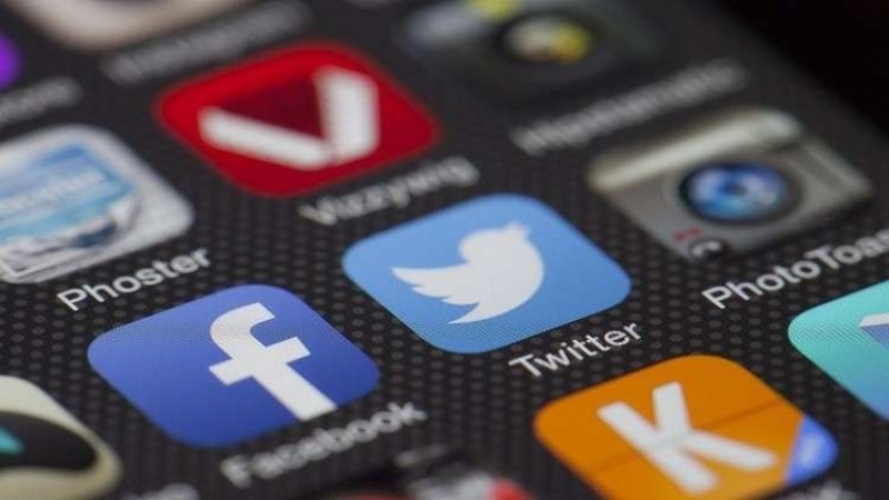 "App Store" يتوقف عن العمل!