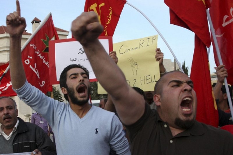 القضايا الوطنية والاجتماعية في وجه «الملك»