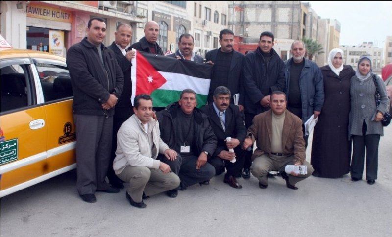 الأجور وساعات العمل الطويلة لعمال مراكز التدريب في الأردن