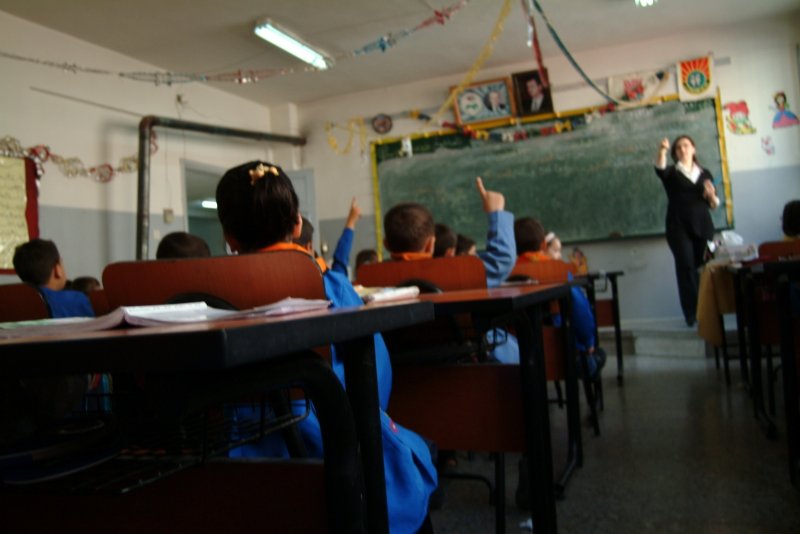 زيادةٌ بطعم المرارة ...40% طبيعة عمل للمعلمين