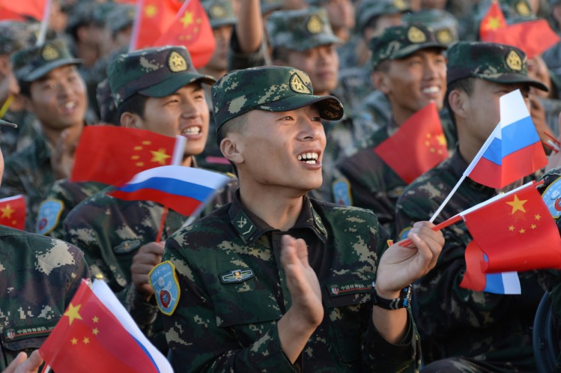 انتهاء مناورات «مهمة السلام - 2013» الروسية- الصينية المشتركة بنجاح