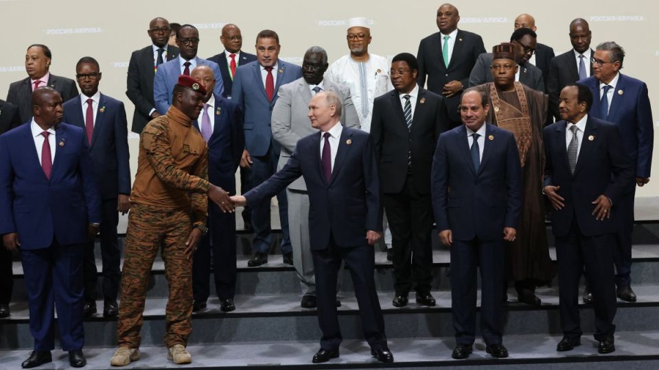 نقلة نوعية في التعاون الروسي الإفريقي: موانئ جديدة لعهد جديد