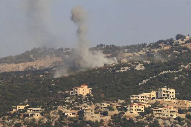 لبنان: بأكثر من 100 صاروخ المقاومة تستهدف قاعدة &quot;ميرون&quot; رداً على عدوان بعلبك